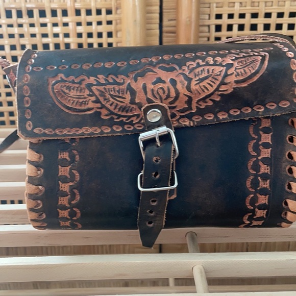 Mexican leather saddle bag - Picture 2 of 4